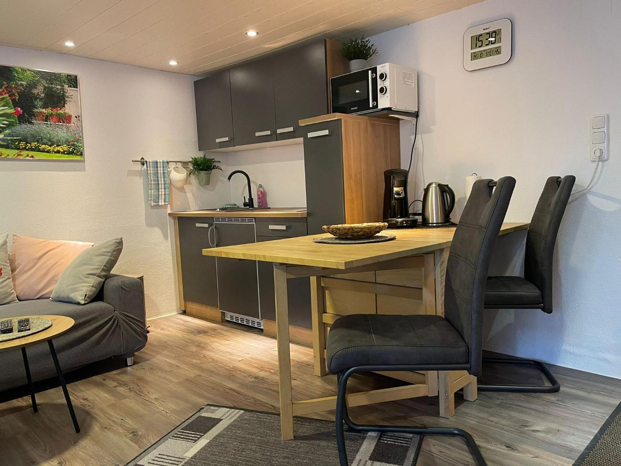 Apartment Mette Mayen Buitenkant foto