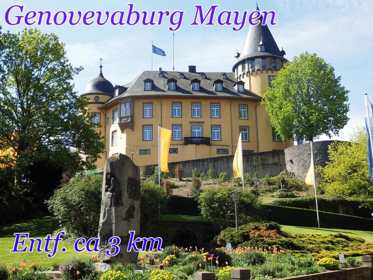 Apartment Mette Mayen Buitenkant foto